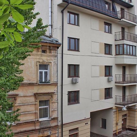 Квартира По Вулиці Голубовича 42 Біля Вокзалу Комфортна Повноцінна Стильна Leopoli Esterno foto